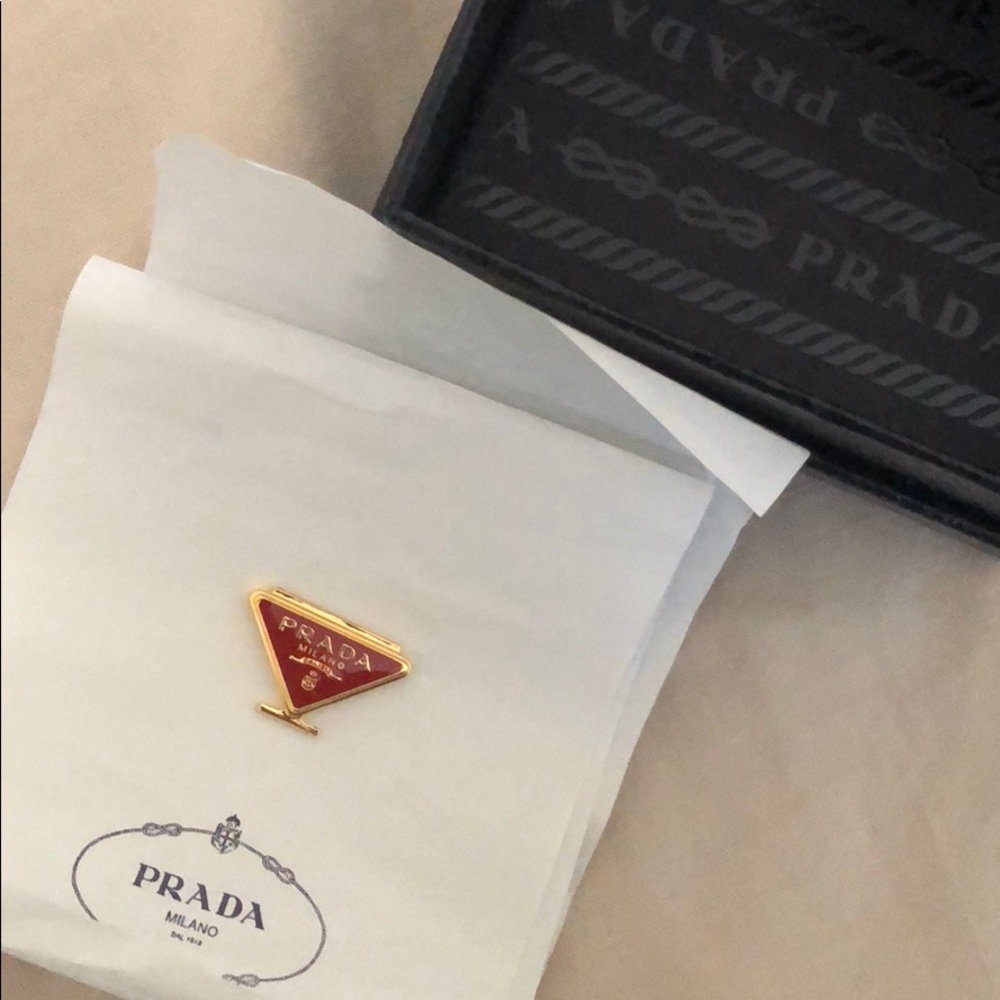 Prada my character slot symbol